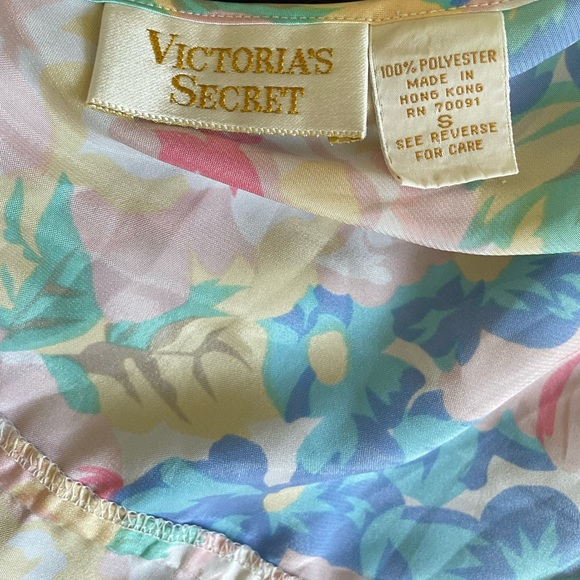 Vintage Victoria’s Secret gold label ruffled wrap slip dress - Picture 10 of 16